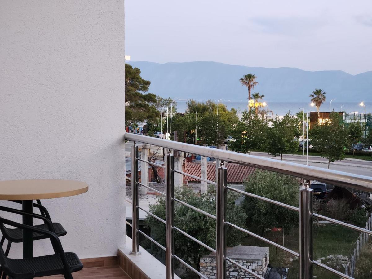 Vlorë Sea Front Villa מראה חיצוני תמונה