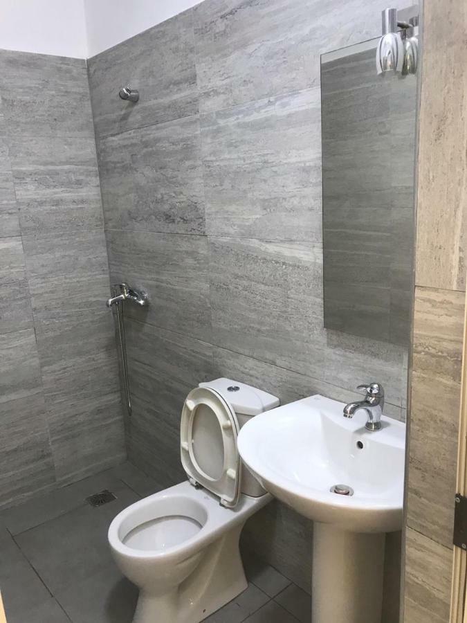 Vlorë Sea Front Villa מראה חיצוני תמונה